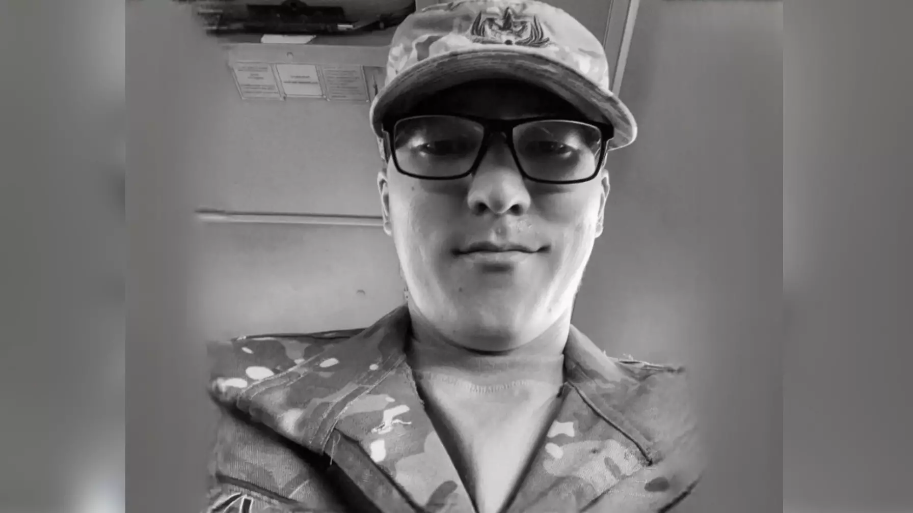 «Ұлым қысым көрген. Ақша сұрайтын»: Әскерде қаза болған Түркістандық сарбаздың анасы жанайқайын айтты (ВИДЕО)