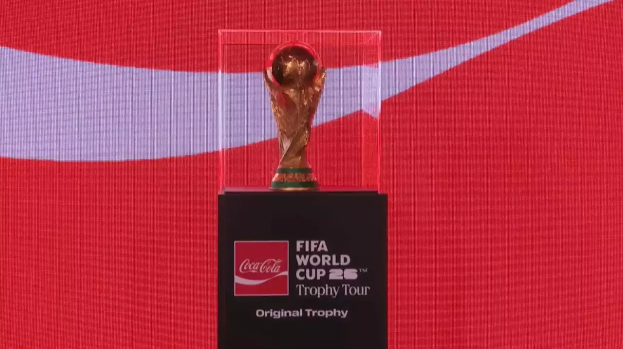 Кубок ЧМ по футболу привезли в Алматы