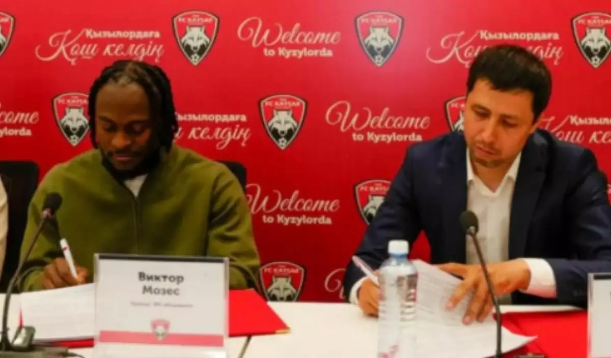 Айына 8 миллион теңге: әйгілі футболшының Қазақстанда алатын жалақысы