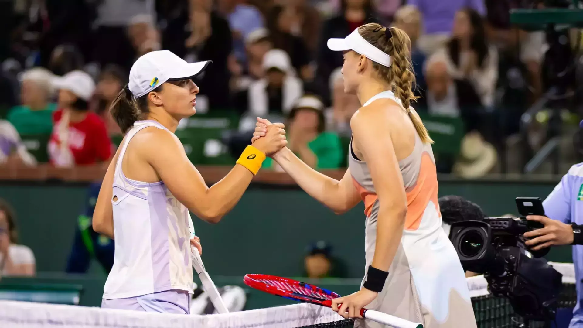 "Ее теннис великолепен": топовая теннисистка оценила форму Рыбакиной