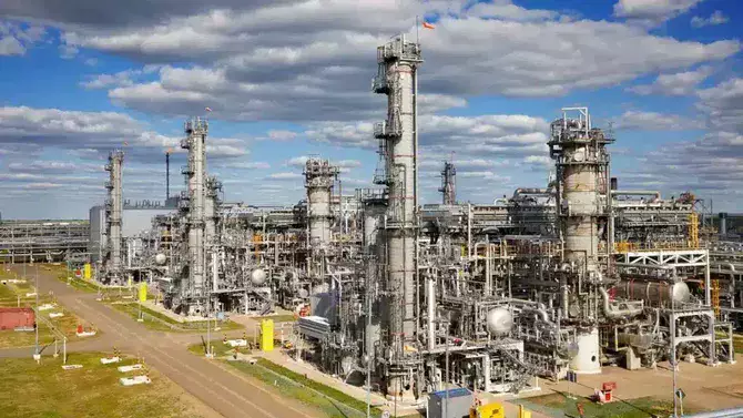 Казахстан выиграл арбитраж по спору о нефтяном месторождении Карачаганак.