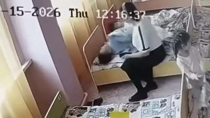 Шымкенттегі балабақшада дау туды: Тәрбиеші балаларды шприцпен қорқытып, қол көтерген