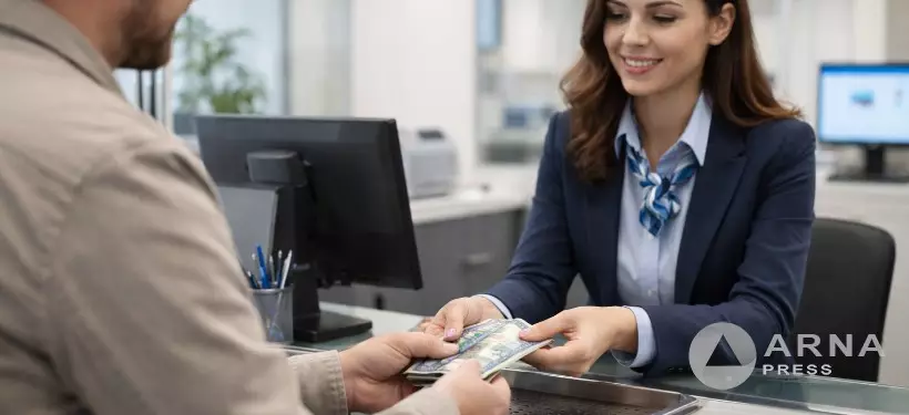 Нацбанк рассматривает возможность продлить срок параллельного обращения 10-тысячных банкнот