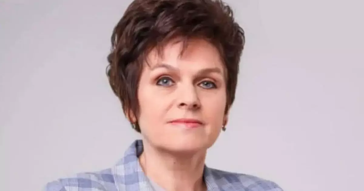  Тоқаев мектеп мұғалімі Татьяна Белоусованы құттықтады 