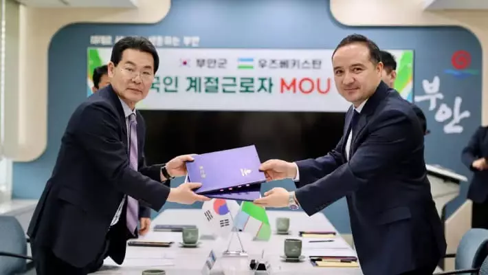 Узбекистан начнет направлять сезонных сельхозработников в Южную Корею