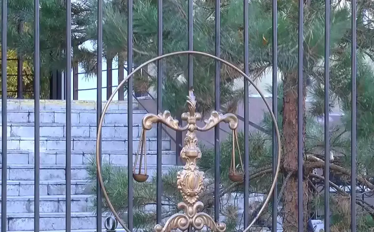 "Баспана әперемін": Астанада өзгенің 95 млн теңгесін заңсыз иемденген ер адам сотталды