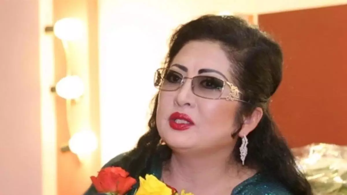 «Соңғы ескерту»: Мақпал Жүнісованы әлдекімдер бопсалап, қорқытқан