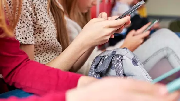 Астаналық 2 сынып қыздарының боғауыз сөздері жаға ұстатты