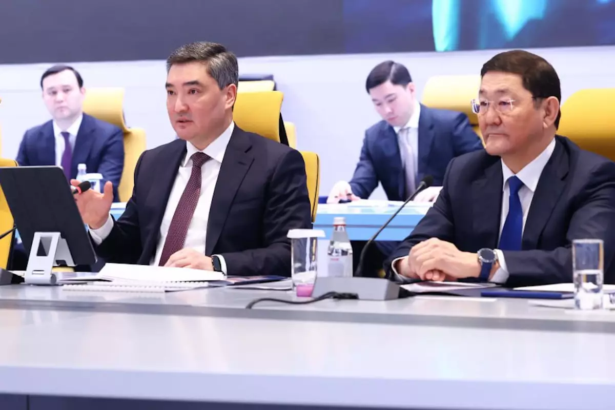 Бюрократия тормозит инвестиции: премьер жёстко раскритиковал чиновников