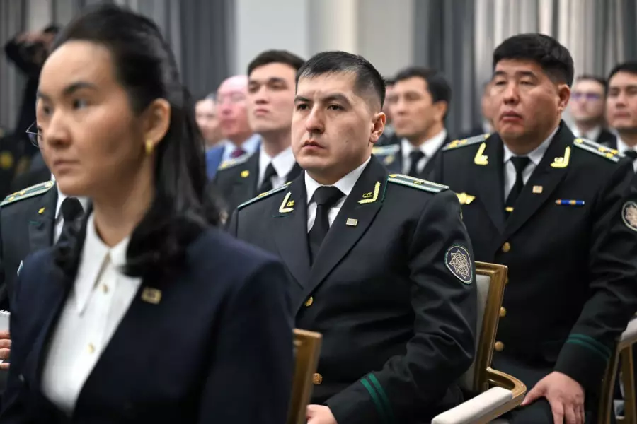 Тоқаев: “Бизнеске заңсыз кедергі келтіру мемлекет мүддесіне қарсы ауыр қылмыспен парапар“