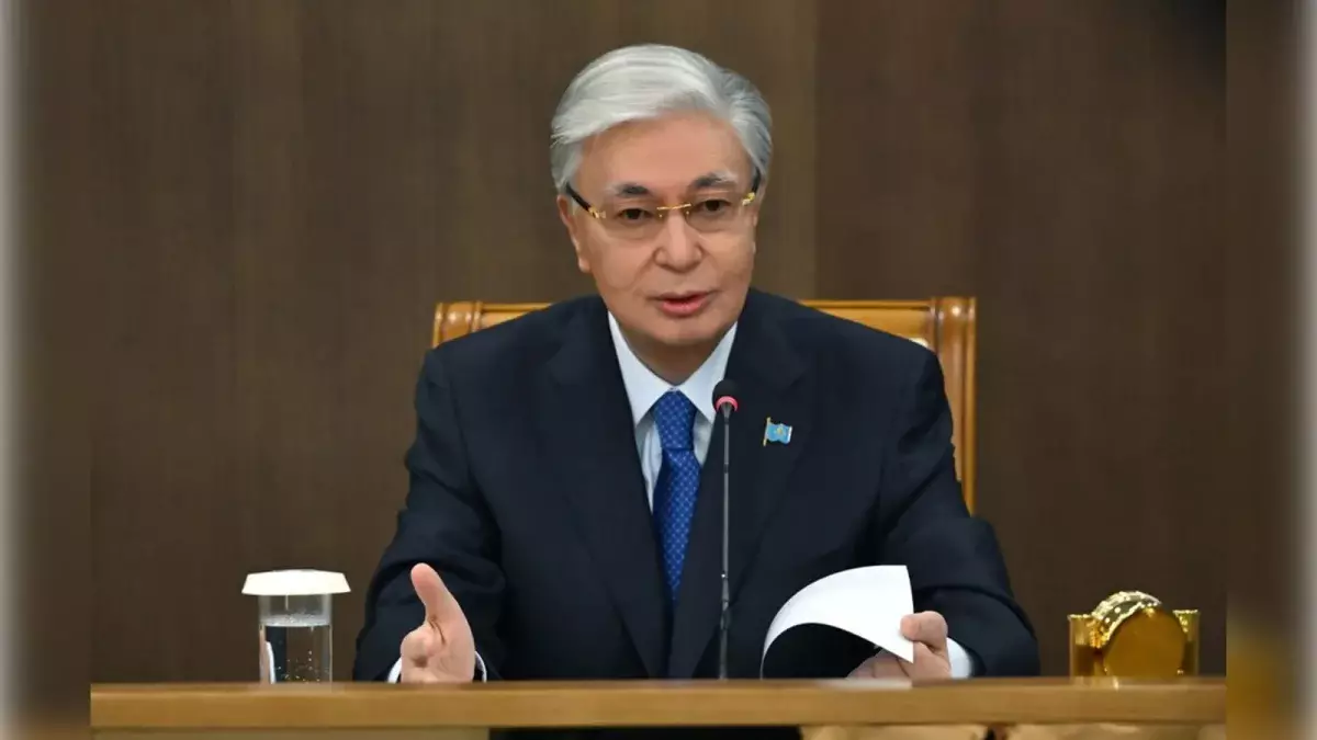 «С этим мириться нельзя»: Токаев высказался о продаже товаров по двум ценам