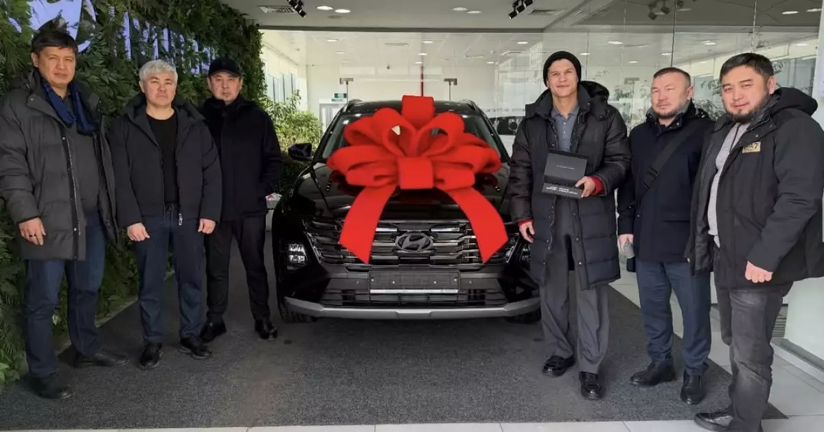  Олимпиада чемпионы Данияр Елеусіновке көлік сыйға берілді 
