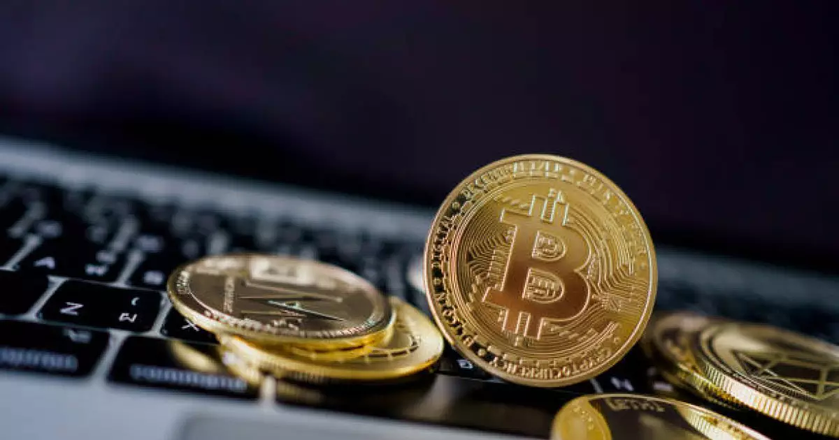  Қаржыны криптовалютаға айналдырып, шетелге шығару жағдайлары да азаймай тұр – Тоқаев 