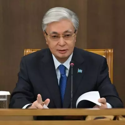 Президент Казахстана призвал усилить контроль за сомнительными операциями банков