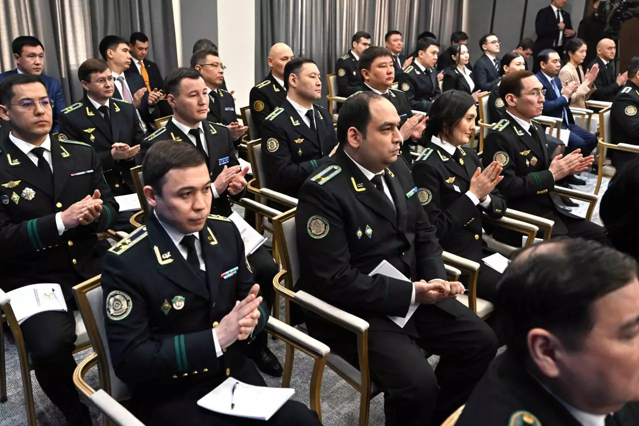 Қарақшылар жасанды интеллектіні белсенді пайдаланатын болды – Мемлекет басшысы