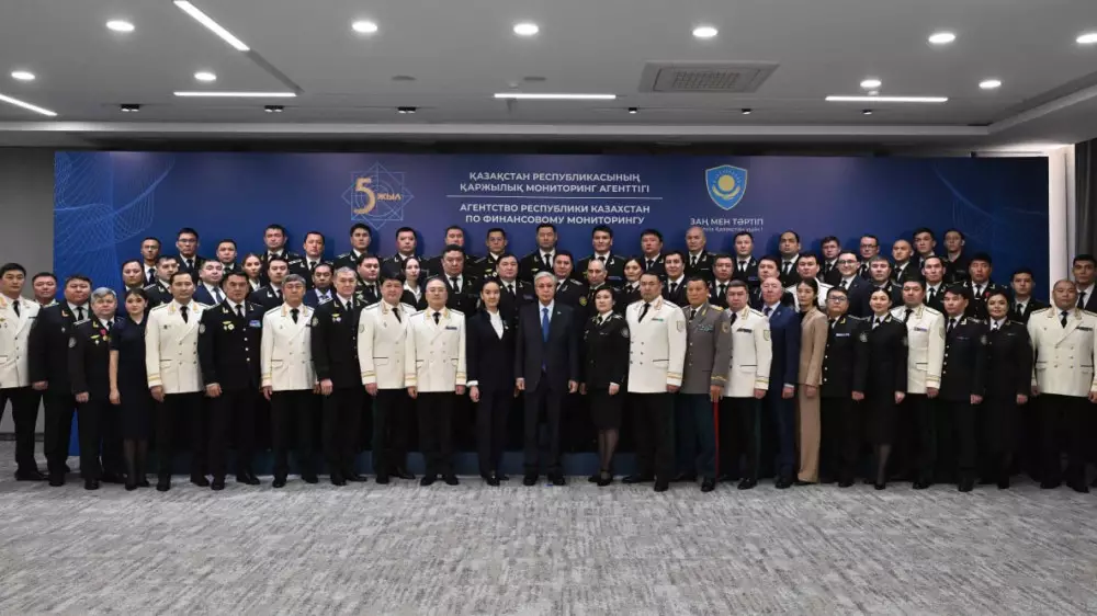 Тоқаев ҚМА қызметкерлерін наградамен марапаттады