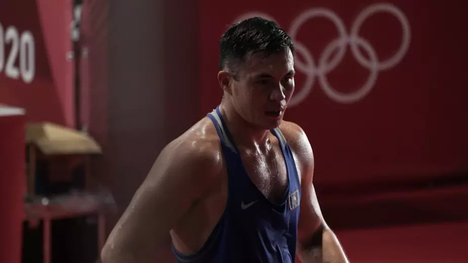 Бронзовый призер Олимпиады из Казахстана возвращается в профессиональный бокс