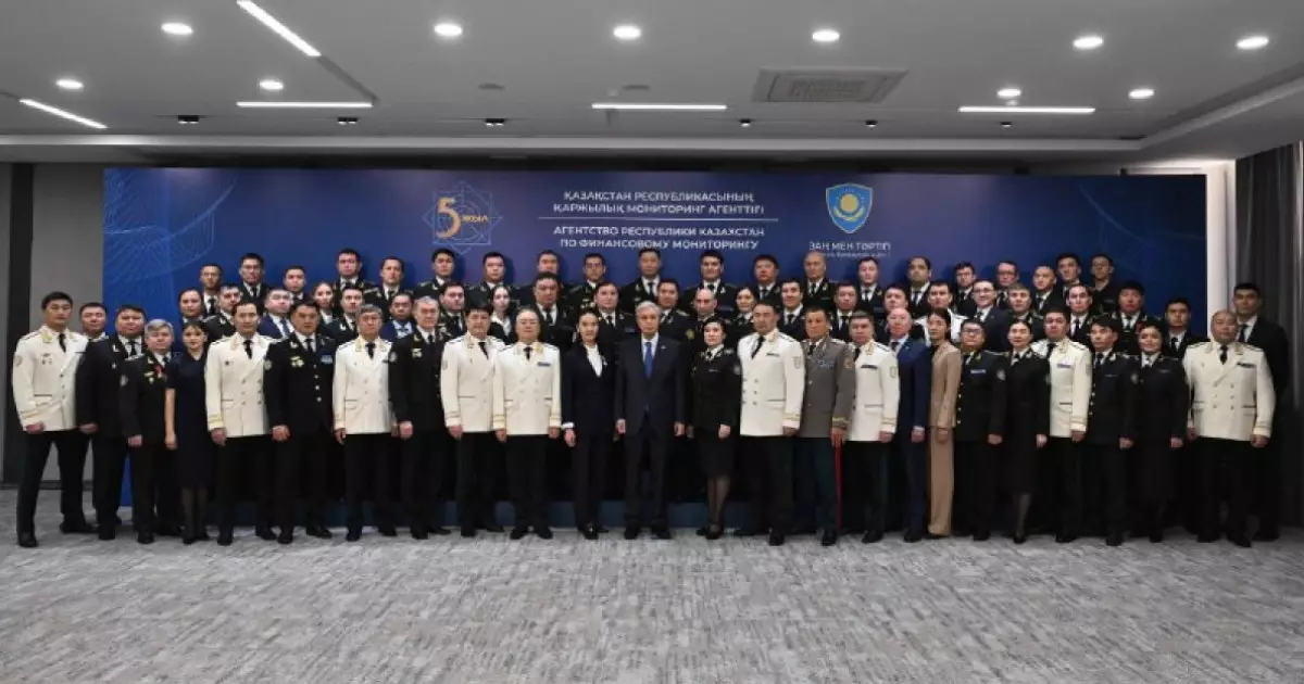  Қаржылық мониторинг агенттігінің бір топ қызметкері мемлекеттік наградамен марапатталды 