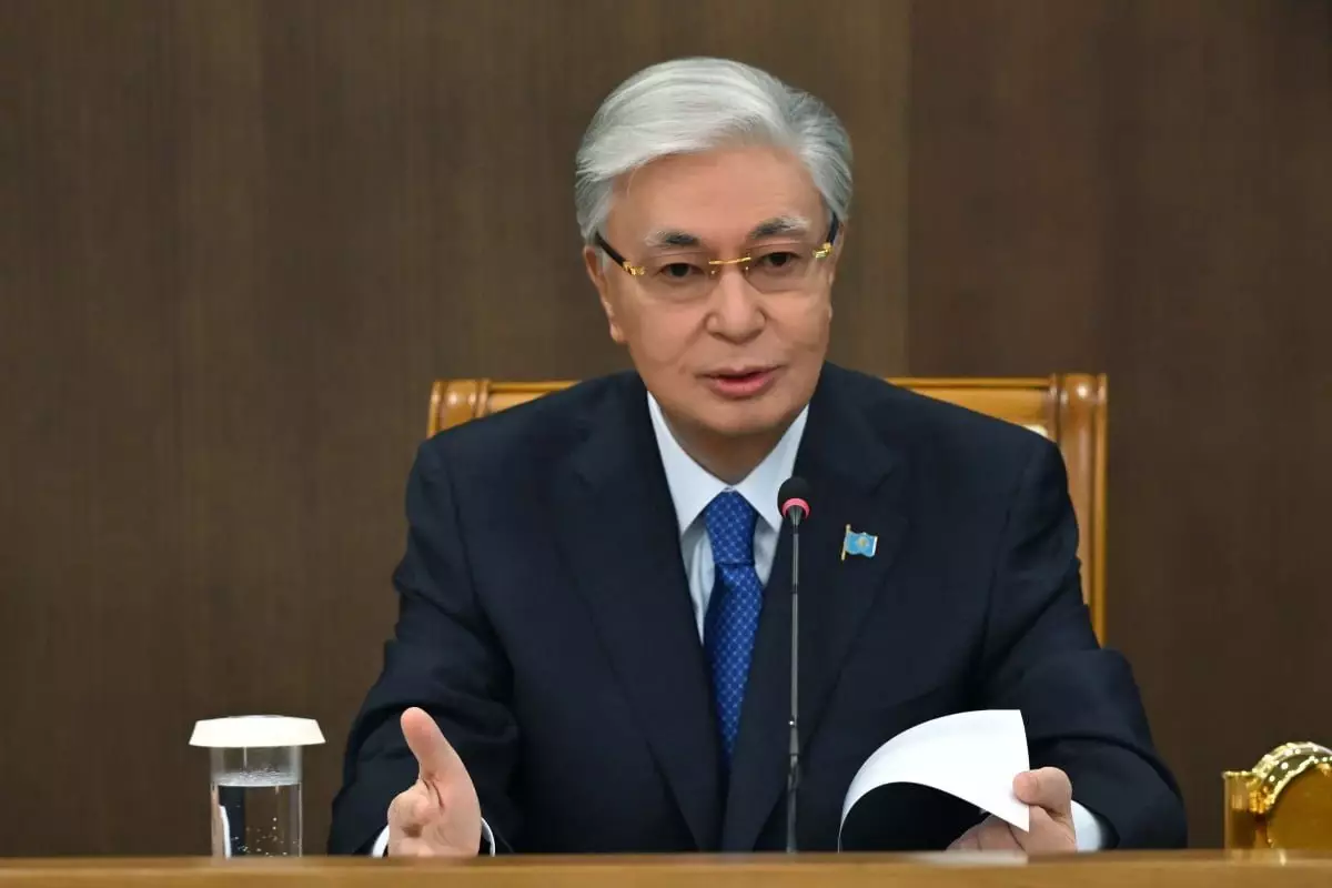 Касым-Жомарт Токаев заявил о выводе более 7 трлн тенге через казахстанский банк