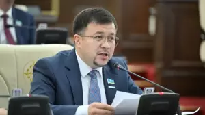 Тренниг емес, диструктив секта: депутат азаматтарды қорлайтын курстарды тоқтатуды талап етті