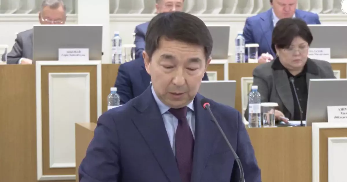  77 бапқа түзету енгізілді, бұл Ата Заң мәтінінің 84 пайызы – Конституциялық комиссия 