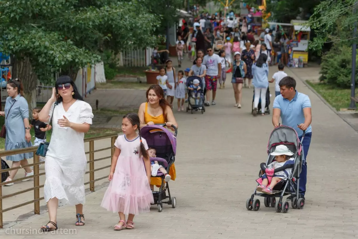 Ценности брака и семьи усилят  в Конституции Казахстана