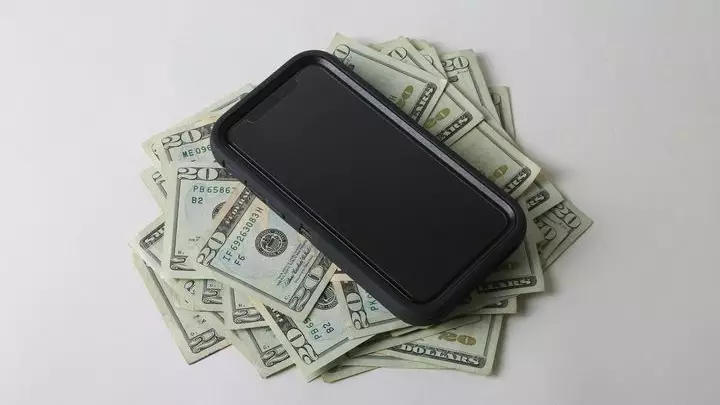 Әріптестердің туған күніне ақша жинауға бола ма?