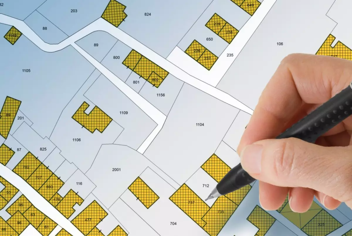 Землю в Алматинской области делили по поддельным документам акимов