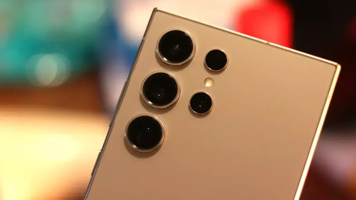 Смартфон Samsung начал разрывать штаны владельцев - новости на Lada.kz 28.01.2026