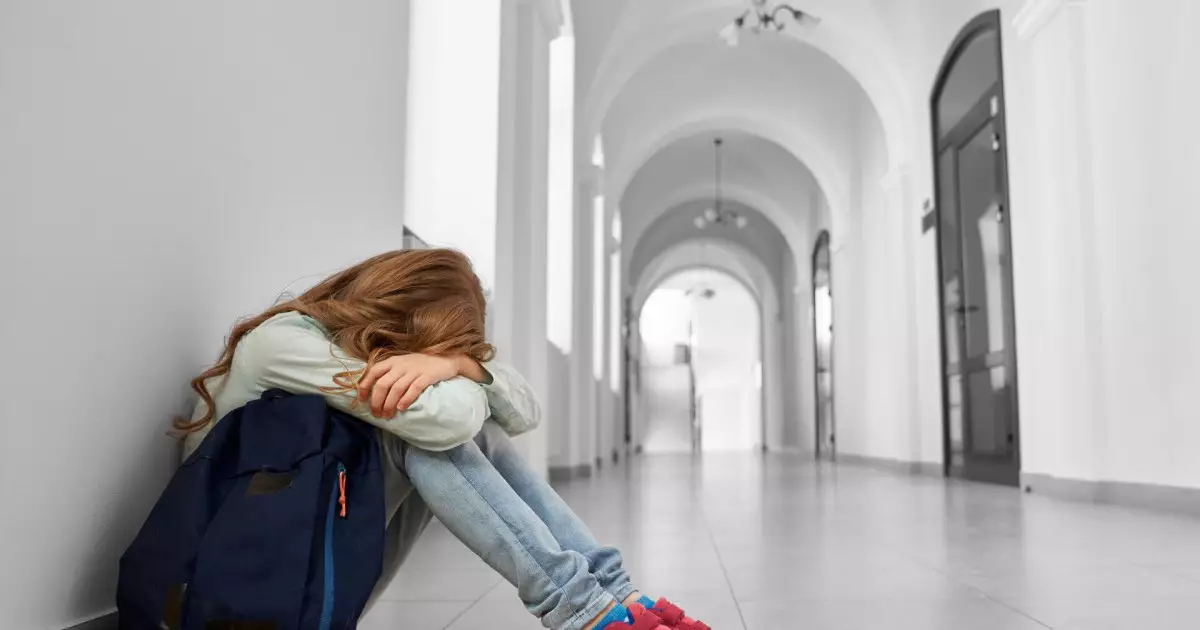  Ақтауда қыз баланы бір топ жасөспірім соққыға жыққан 