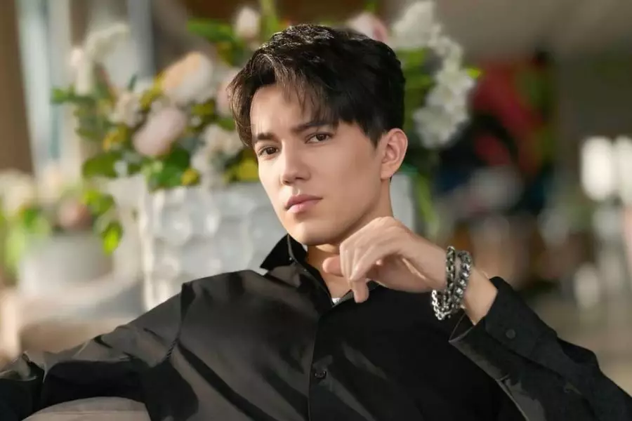 "Жаңа есімдердің танылуына мүмкіндік бергім келеді": Димаш Құдайберген қуанышты жаңалығын бөлісті