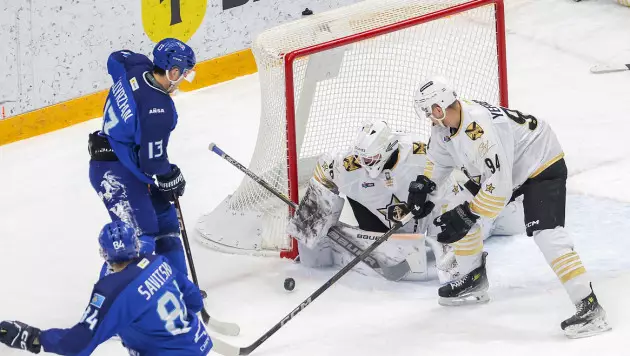 Матчем с 7 шайбами завершился матч "Барыса" с аутсайдером КХЛ