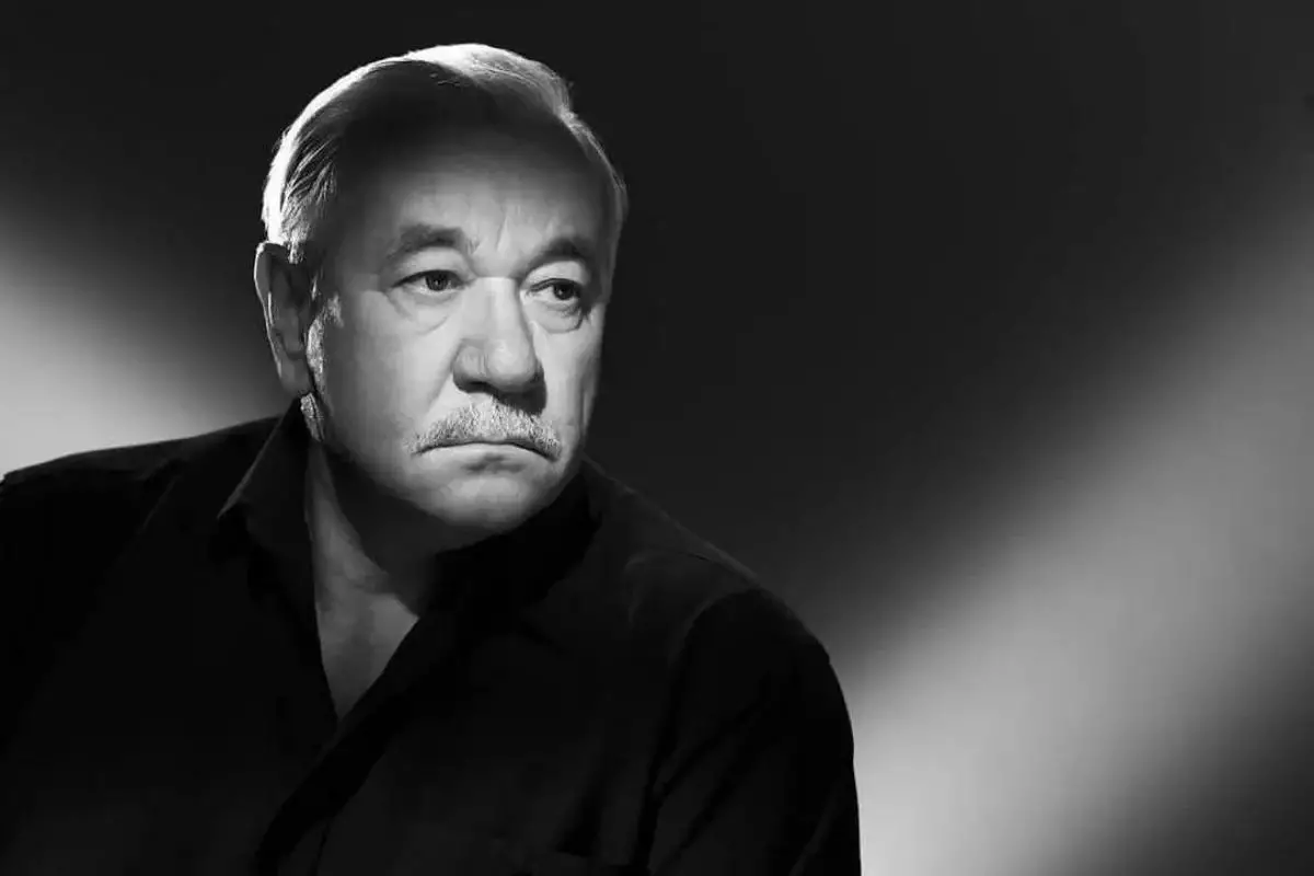 Скончался известный казахстанский актер театра и кино Анатолий Креженчуков
