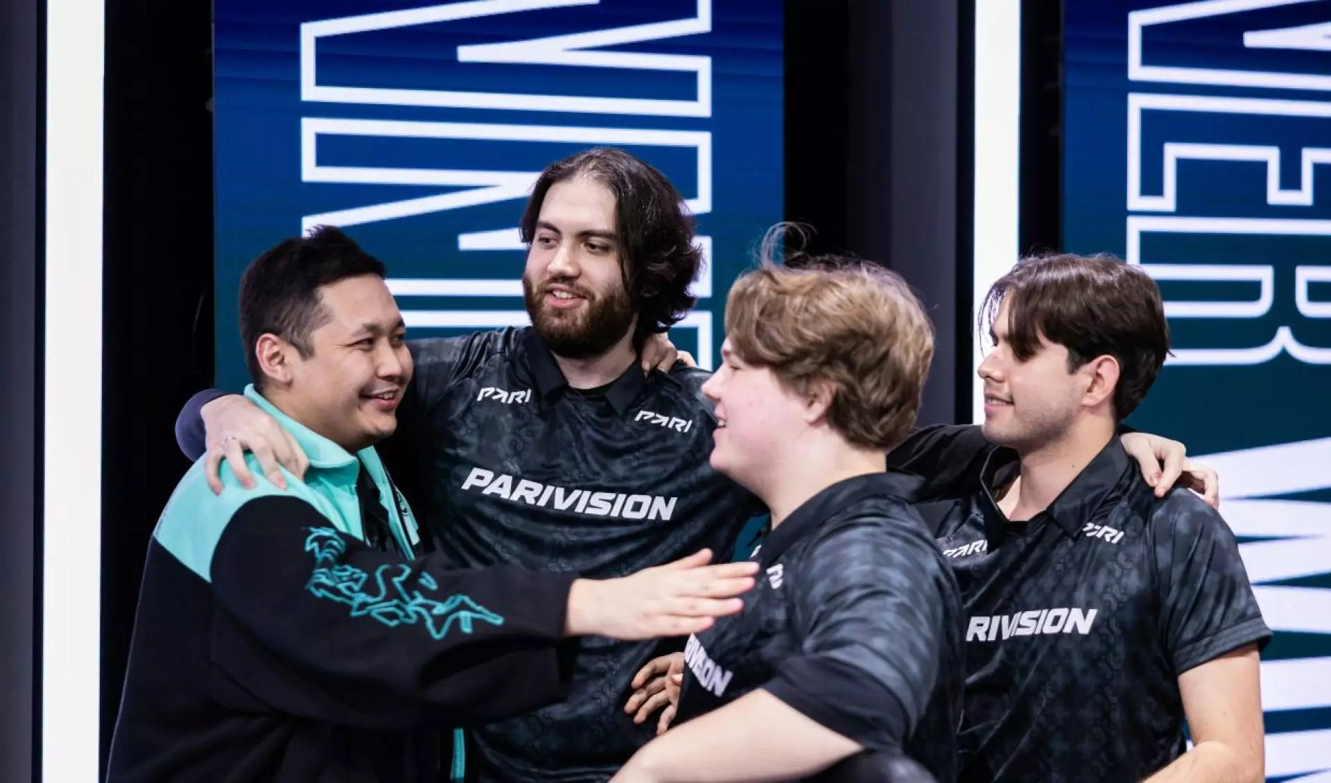 PARIVISION Акбаева уверенно стартовала на миллионном турнире по CS2