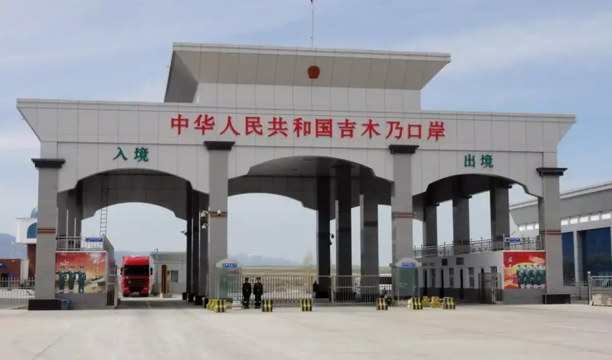 Автомобилисты Казахстана столкнутся с временным запретом на въезд в Китай - новости на Lada.kz 28.01.2026