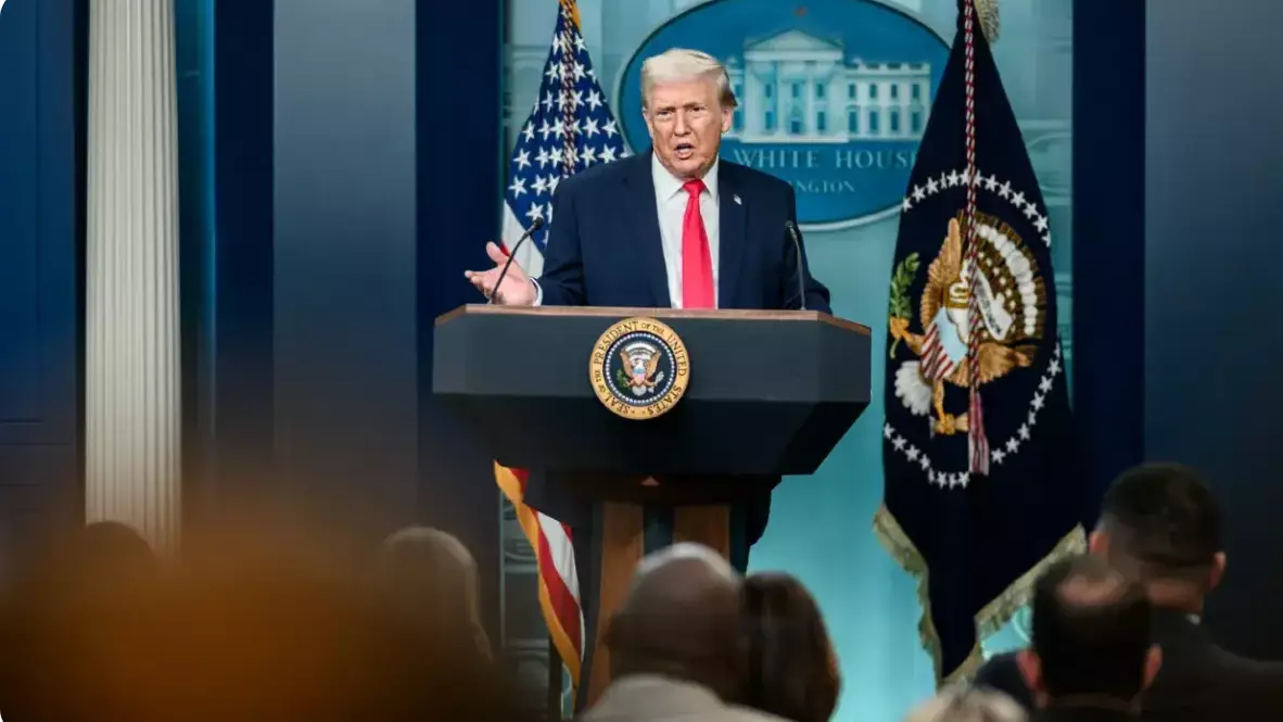 Не келісім, не соққы: Трамп Иранды ядролық келісімге келуге шақырды