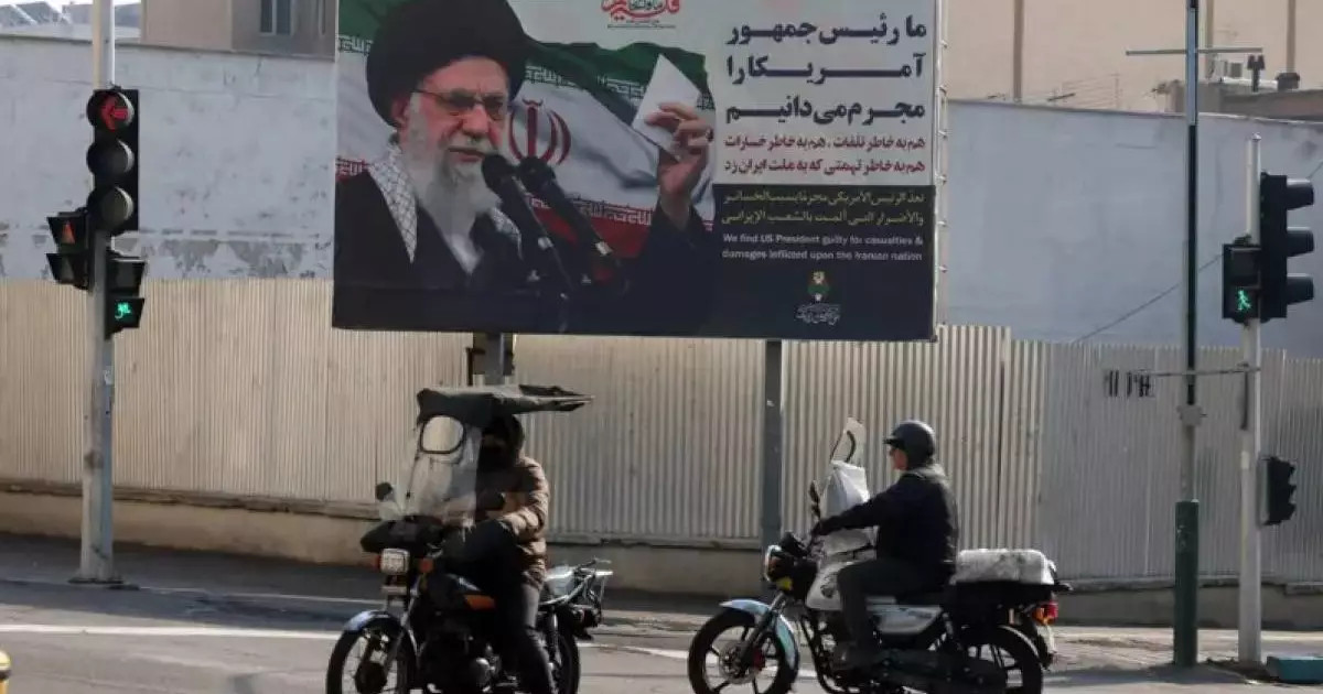  «Уақыт өтіп барады»: Трамп Иранға жаңа соққылар жасайтынын айтып сес көрсетті 