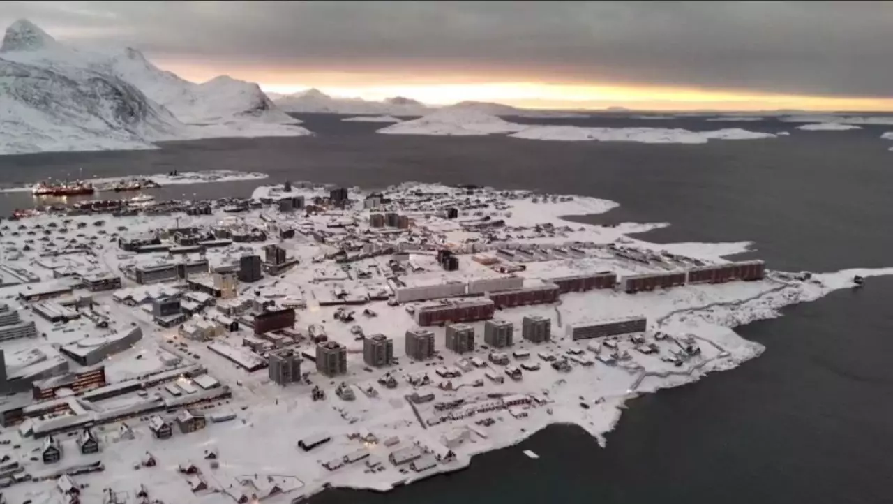 Дания Гренландияға әскер үшін кеме жібереді