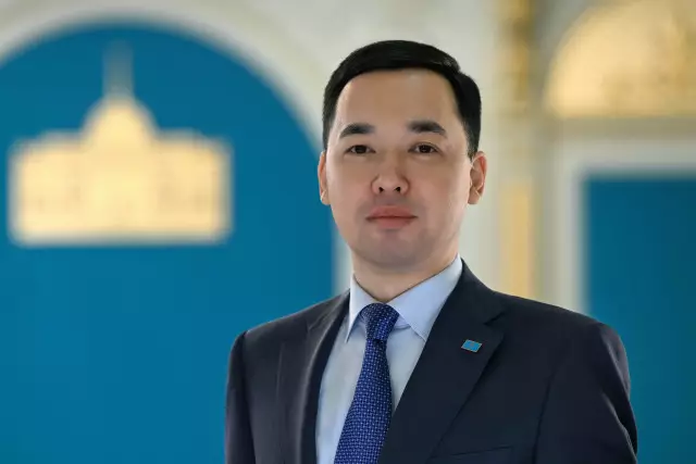 Тоқаевтың баспасөз хатшысы Руслан Желдібай лауазымын босатты