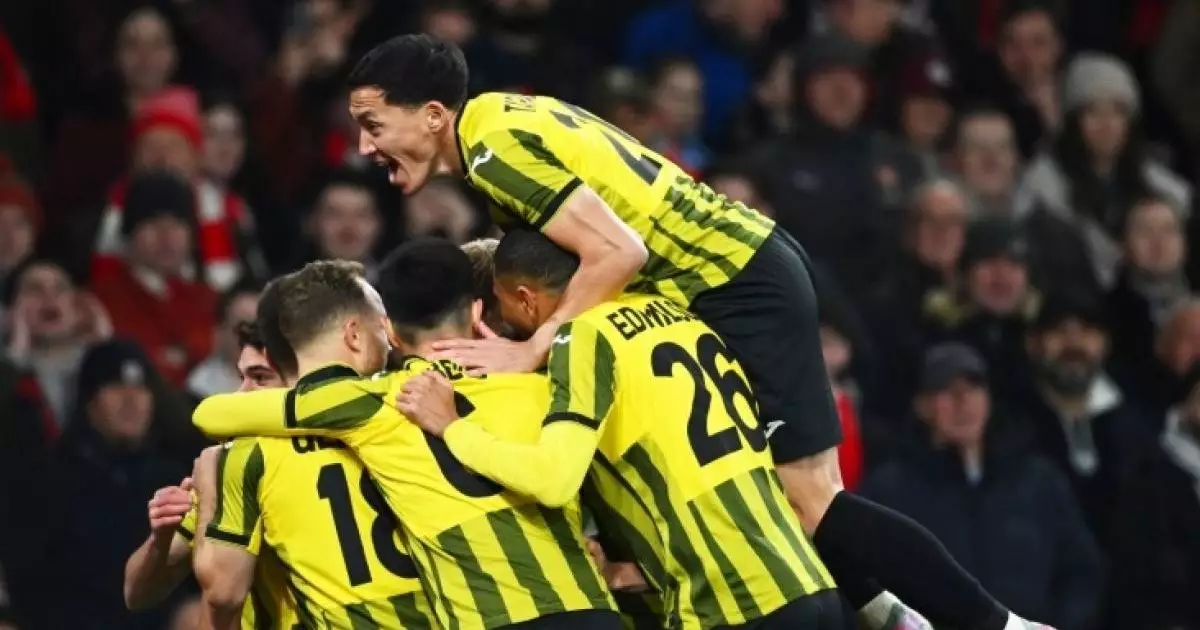  `Кайрат` сотворил сенсацию в матче с `Арсеналом` 