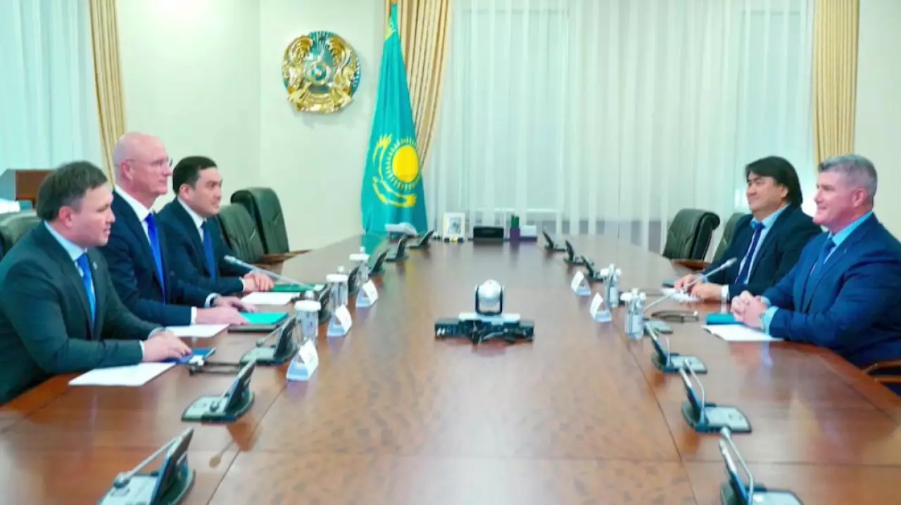 Сотрудничество в нефтегазовой сфере обсудили с руководством «Шеврон»