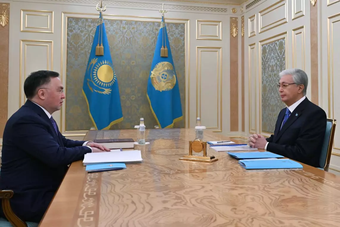 Президент принял председателя Верховного суда Асламбека Мергалиева