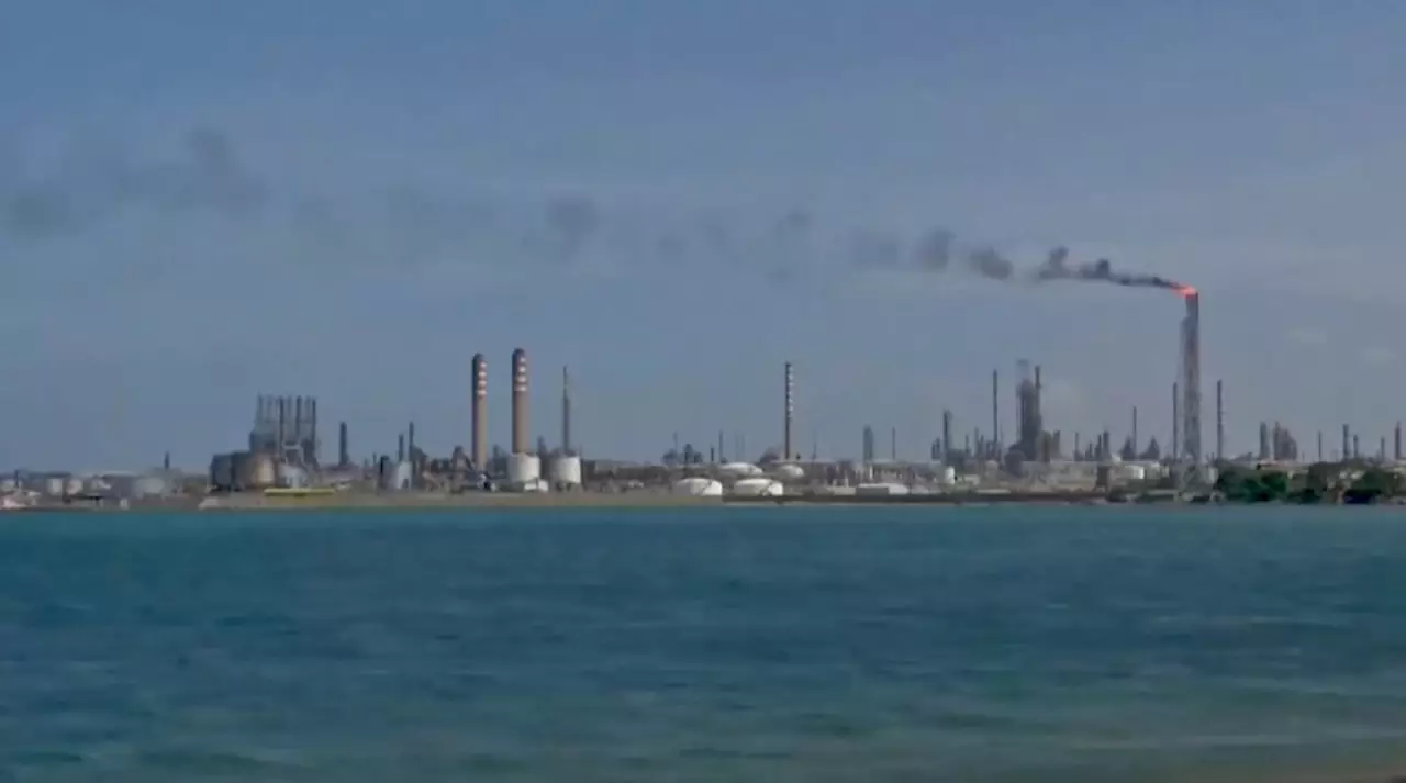 АҚШ Қытайға мұнай бойынша шарт қойды