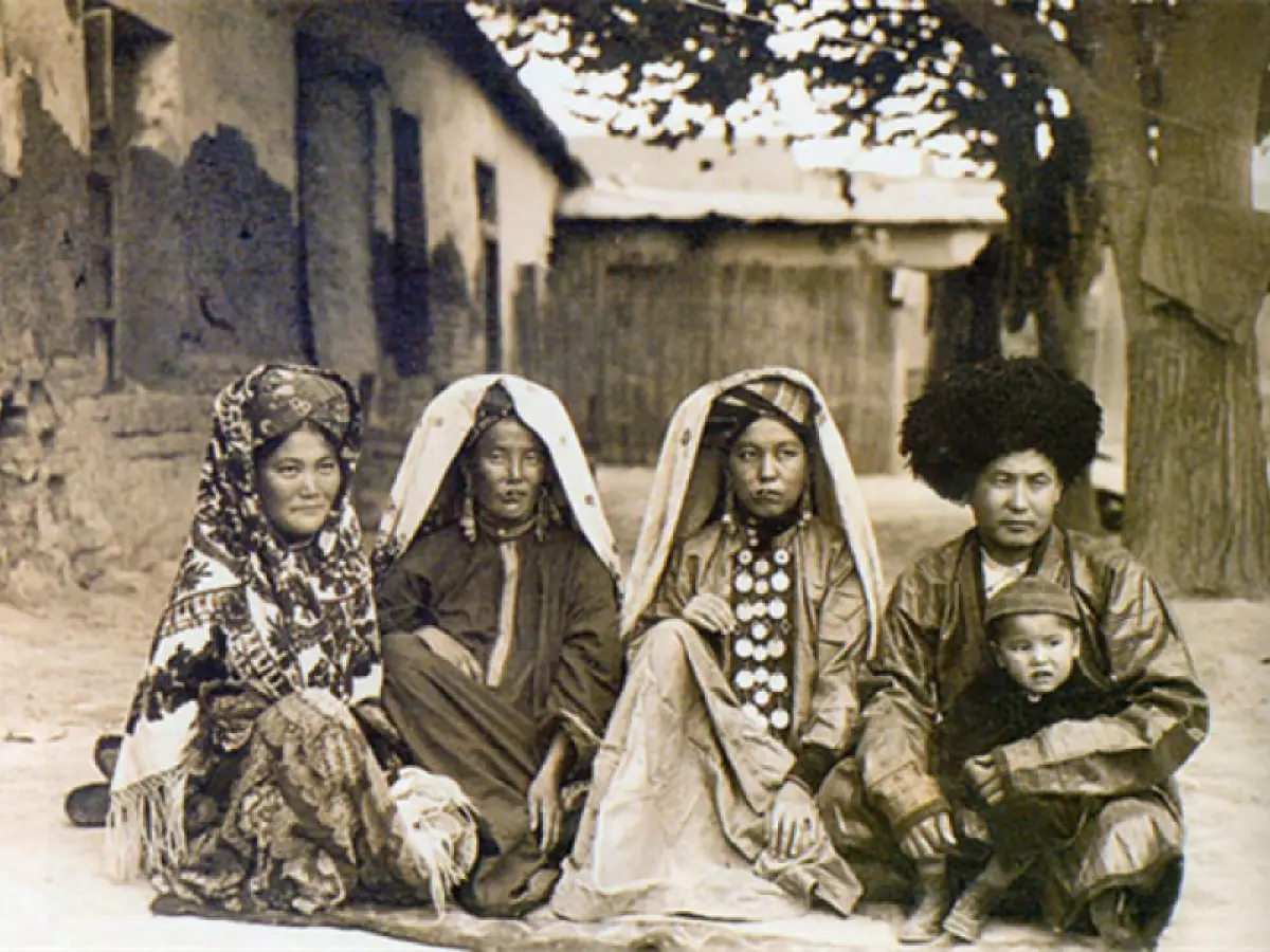 Какие языки использовали в Каракалпакстане после распада СССР