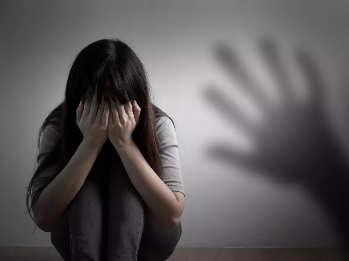 Алматыда жекеменшік мектеп оқушысы өзіне қол жұмсауға әрекет жасады: іс қозғалды