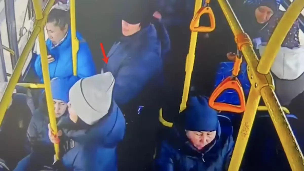 Алматылық әйел автобуста 4,1 млн теңге ақшасы мен алтынынан айырылып қалды