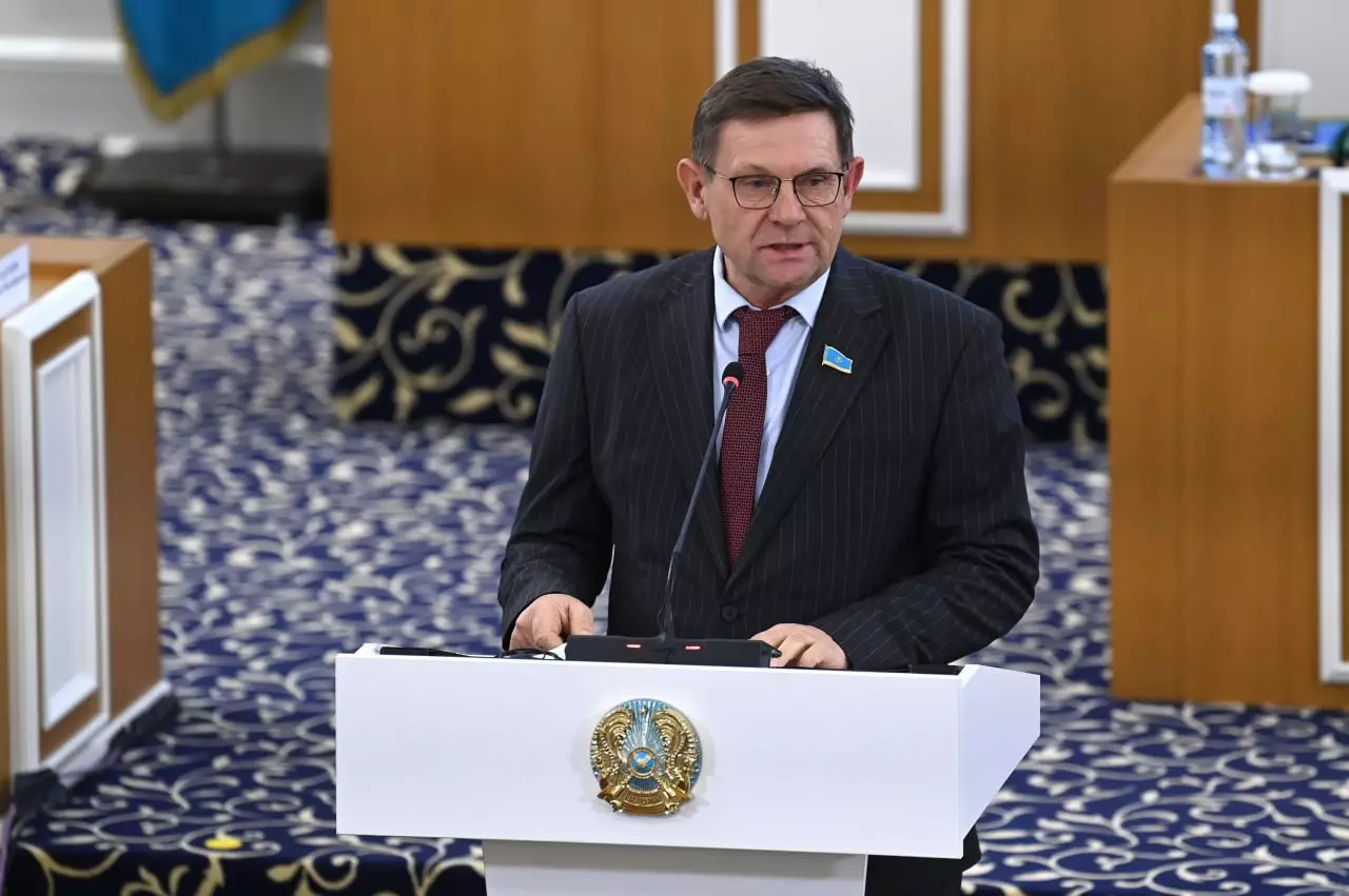 Халық кеңесінің өкілеттігі жарияланды – Конституциялық комиссия