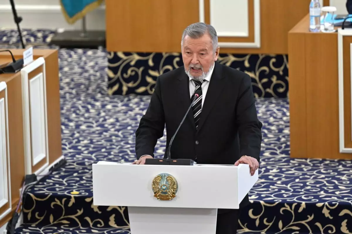 Это фактически новая Конституция – Серик Акылбай о проекте поправок Конституционной комиссии