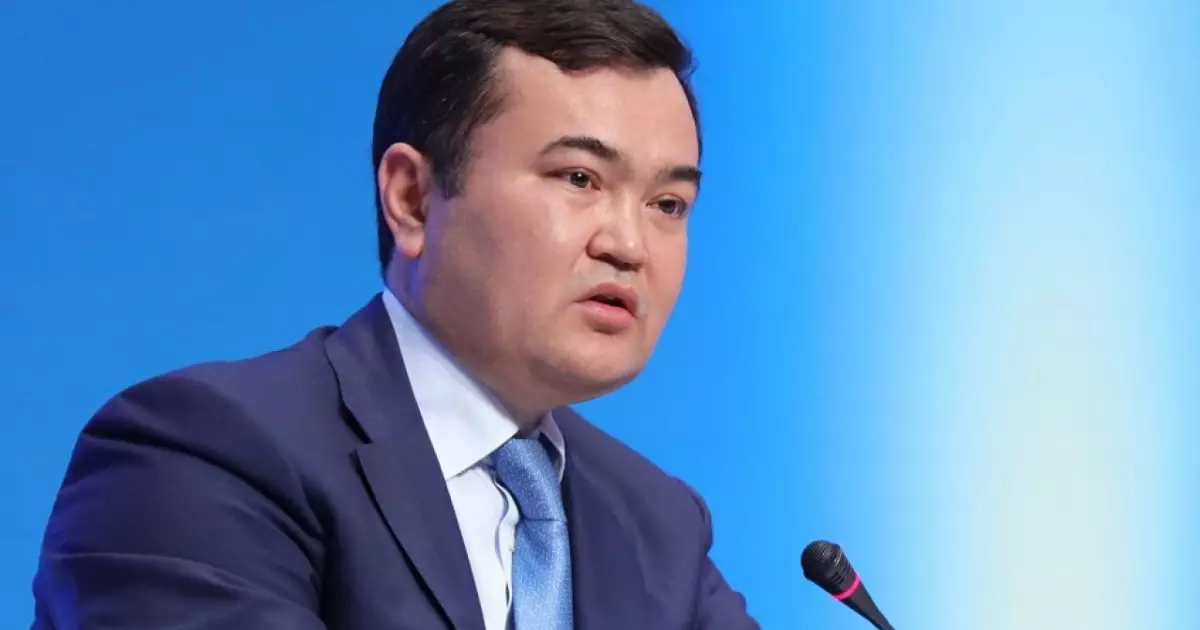   Жеңіс Қасымбек: Конституцияға «Заң мен Тәртіп» және «Таза Қазақстан» идеяларын енгізу – тұрақты даму моделін қалыптастыруға бағытталған   