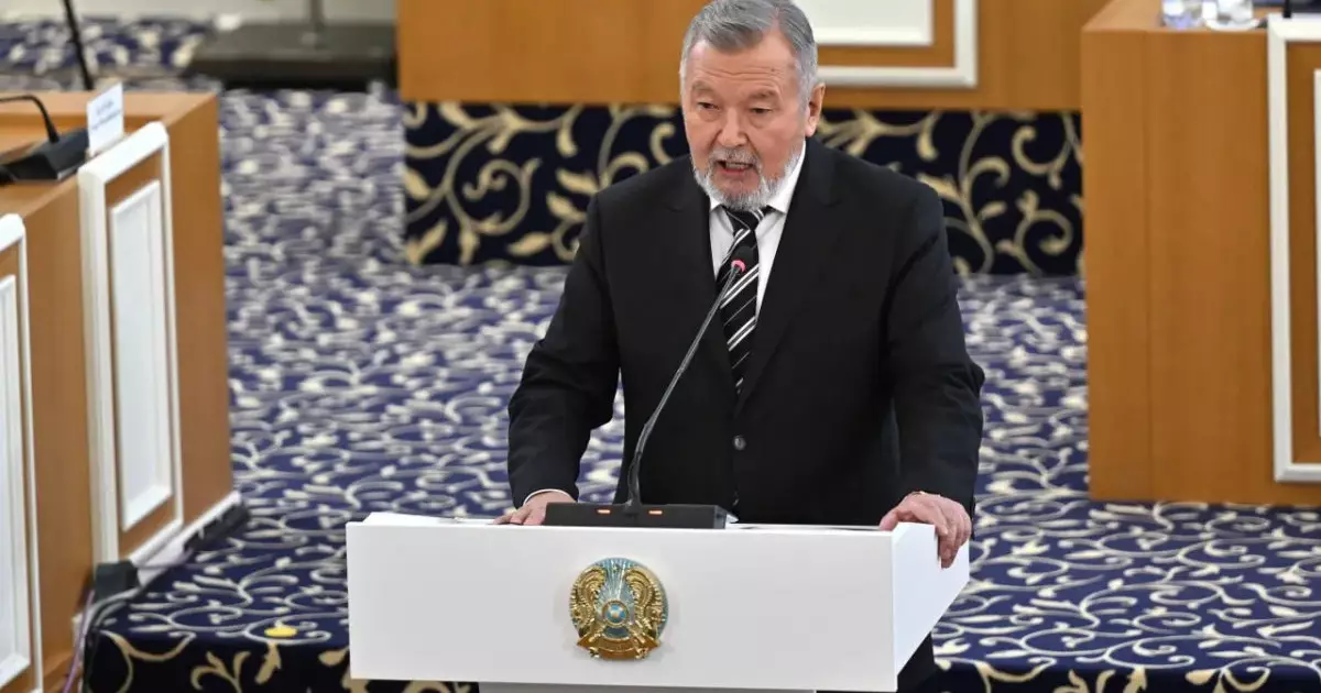  Бұл іс жүзінде жаңа Конституция – Серік Ақылбай Конституциялық комиссияның түзетулер жобасы туралы пікір білдірді 